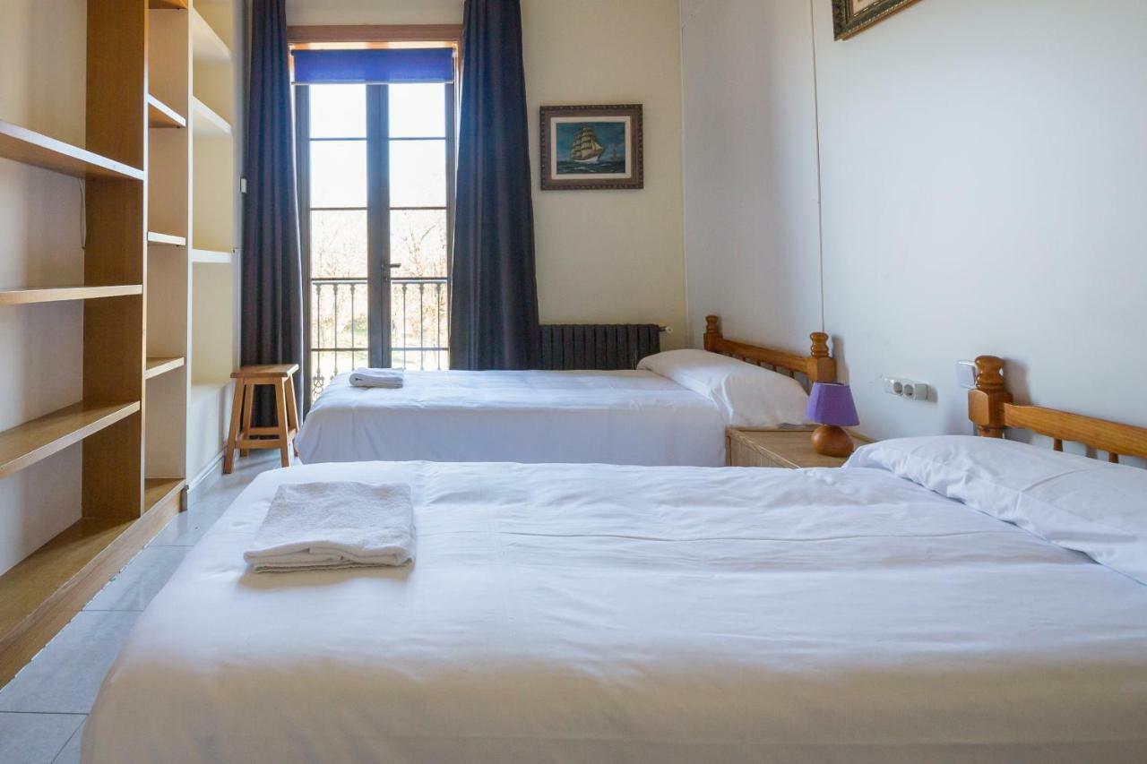 Albergue Villa San Clemente Tui Bagian luar foto