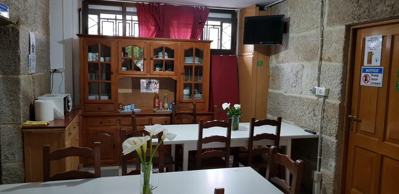 Albergue Villa San Clemente Tui Bagian luar foto
