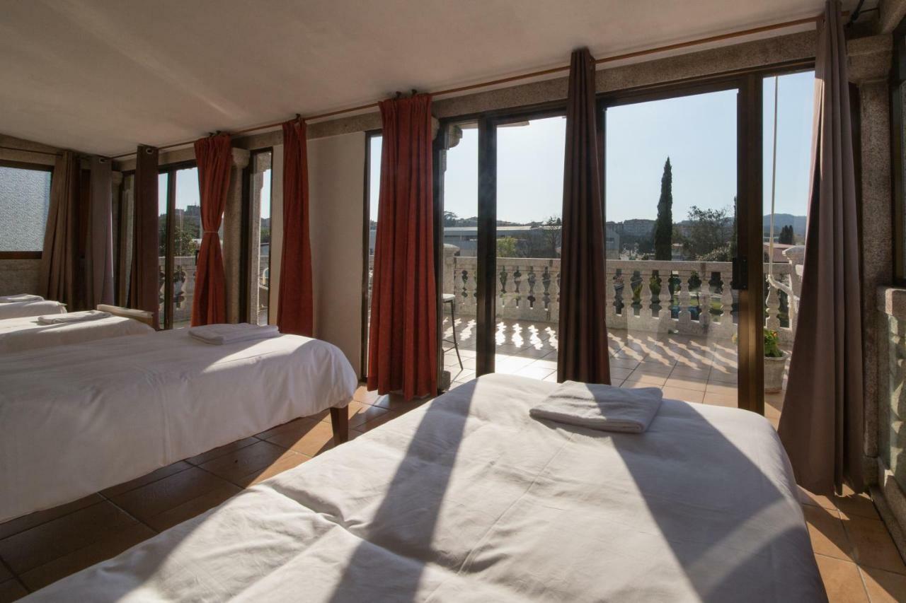 Albergue Villa San Clemente Tui Bagian luar foto